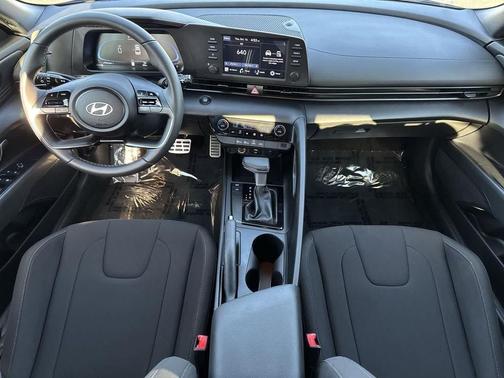 2025 Hyundai ELANTRA Sport