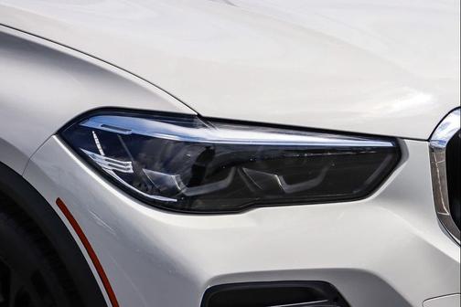 White 2023 BMW X5 PHEV xDrive45e