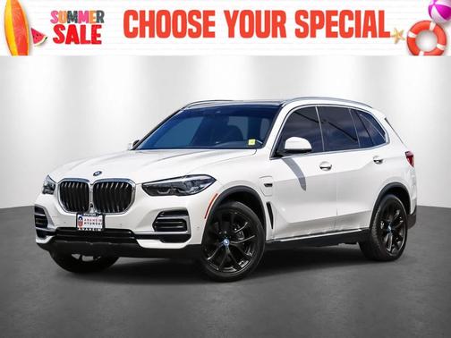 White 2023 BMW X5 PHEV xDrive45e