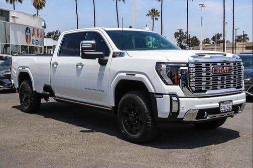 Summit White 2024 GMC Sierra 2500 Denali