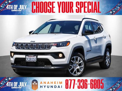 Bright White Clearcoat 2022 Jeep Compass Latitude Lux