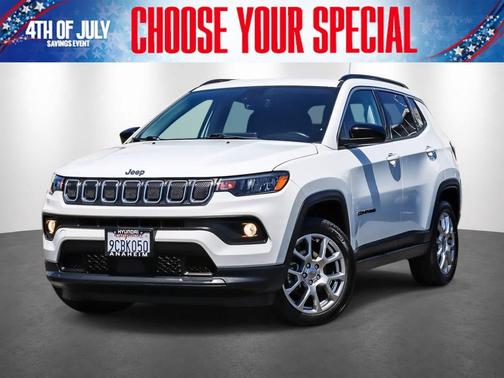 Bright White Clearcoat 2022 Jeep Compass Latitude Lux