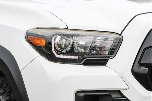 Super White 2019 Toyota Tacoma TRD Pro