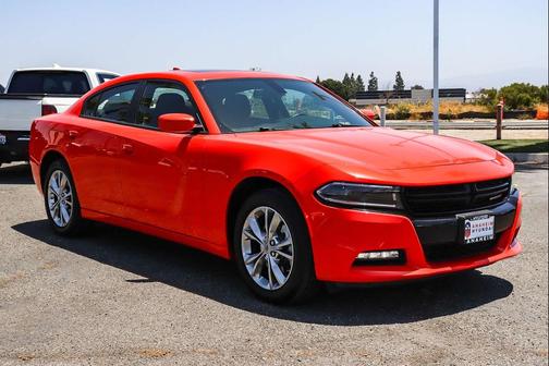 Go Mango 2022 Dodge Charger SXT