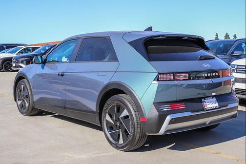 2026 Hyundai IONIQ 5 SE