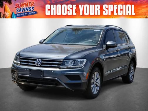 Platinum Gray Metallic 2018 Volkswagen Tiguan 2.0T S