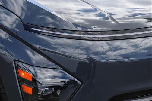 Ecotronic Gray Pearl 2024 Hyundai KONA EV SEL