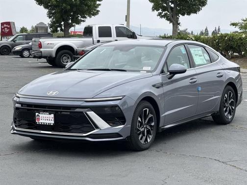 2025 Hyundai SONATA SEL