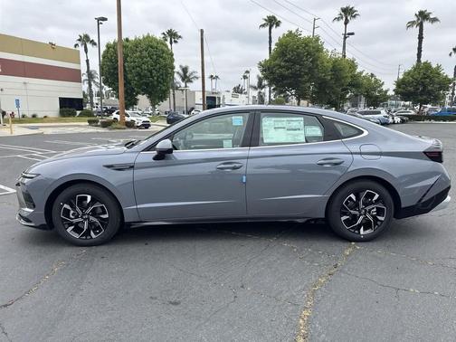 2025 Hyundai SONATA SEL
