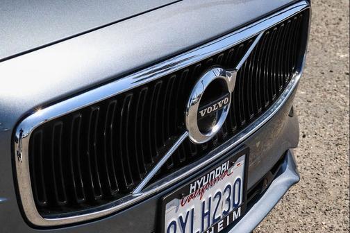 Gray 2018 Volvo S90 T5 Momentum