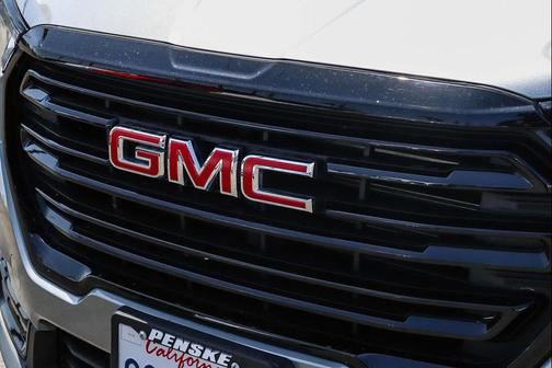 Sterling Metallic 2023 GMC Terrain SLE