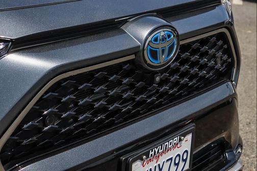 Magnetic Gray Metallic w/Midnight Black Roof 2021 Toyota RAV4 Prime XSE