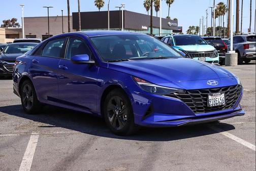 Intense Blue 2022 Hyundai ELANTRA SEL