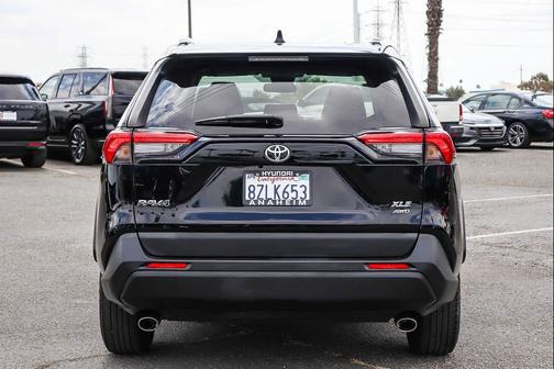 Midnight Black Metallic 2022 Toyota RAV4 XLE