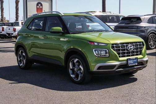 Green Apple 2023 Hyundai VENUE SEL