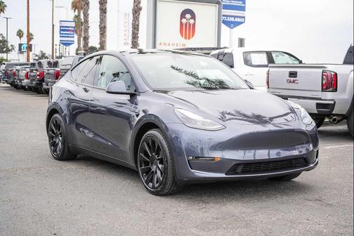Gray 2023 Tesla Model Y AWD
