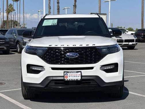 2024 Ford Explorer ST-Line