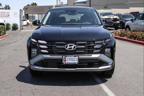 Phantom Black 2026 Hyundai TUCSON SE