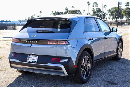 2026 Hyundai IONIQ 5 SE