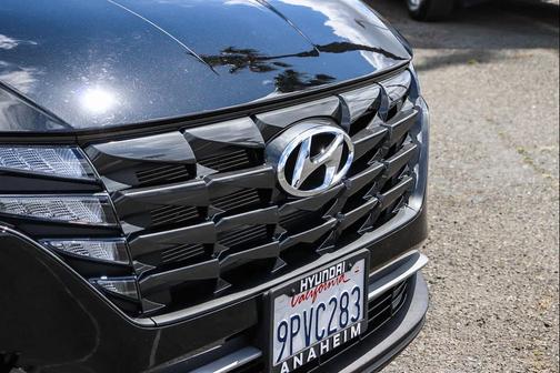 Black Pearl 2024 Hyundai TUCSON SE