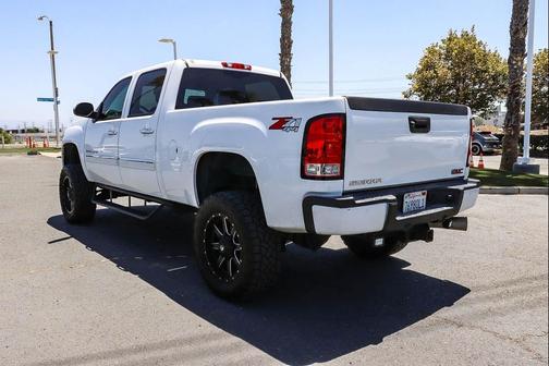 Summit White 2013 GMC Sierra 2500 Denali