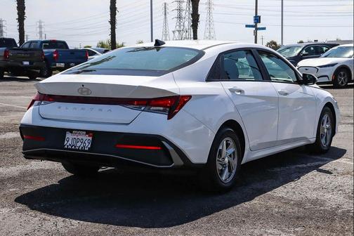 Serenity White 2024 Hyundai ELANTRA SE