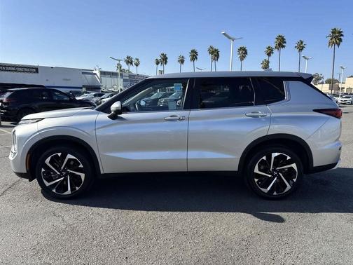 2024 Mitsubishi Outlander SE 2.5 2WD