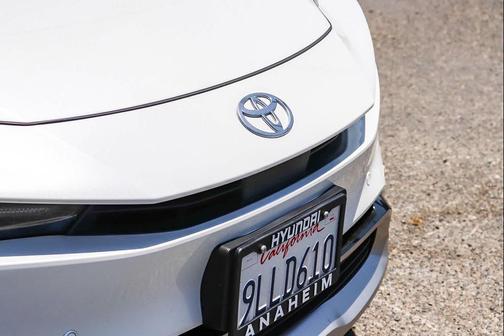 Wind Chill Pearl 2024 Toyota Prius Prime XSE Premium