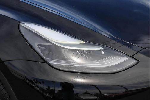 Black 2022 Tesla Model Y Performance Dual Motor All-Wheel Drive