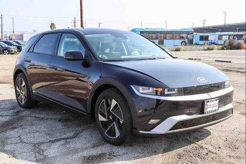 2026 Hyundai IONIQ 5 SE