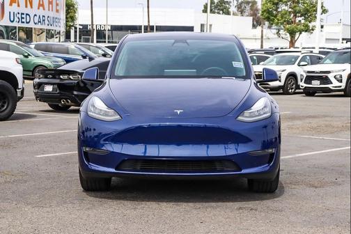 2023 Tesla Model Y Long Range Dual Motor All-Wheel Drive