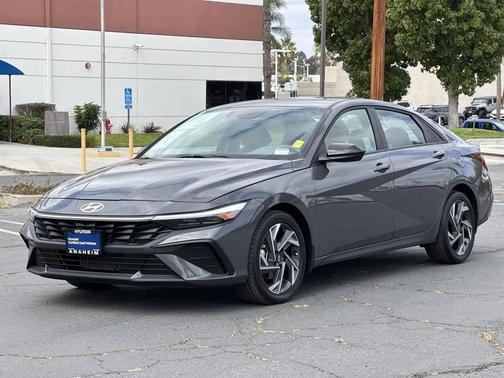 2025 Hyundai ELANTRA Sport