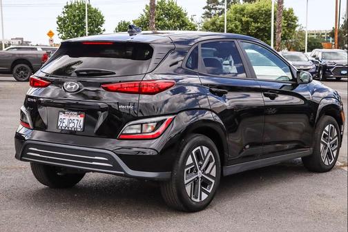 Abyss Black Pearl 2023 Hyundai KONA EV SE