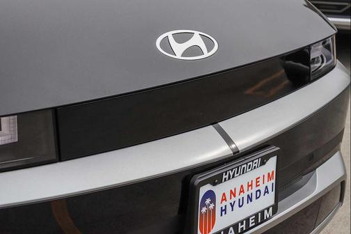 2026 Hyundai IONIQ 5 SE