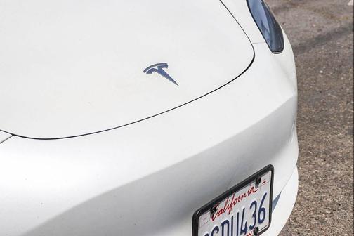 White 2023 Tesla Model 3 Standard Range