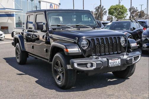 Black Clearcoat 2021 Jeep Gladiator Sport S