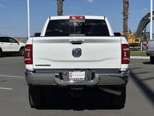 2022 RAM 2500 Laramie Crew Cab 4x4 6'4' Box