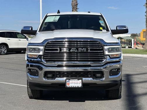 2022 RAM 2500 Laramie Crew Cab 4x4 6'4' Box