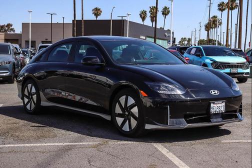 Onyx Black 2023 Hyundai IONIQ 6 SE