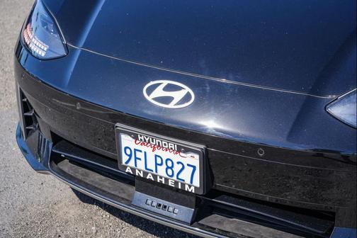 Onyx Black 2023 Hyundai IONIQ 6 SE