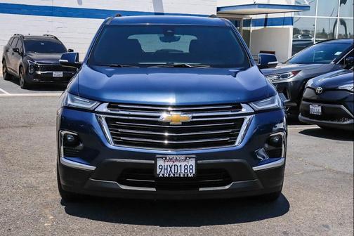 Northsky Blue Metallic 2023 Chevrolet Traverse LT Cloth