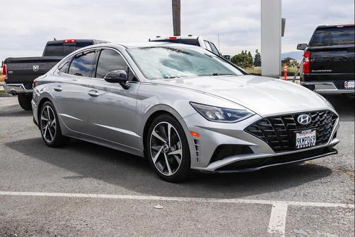 Shimmering Silver Pearl 2021 Hyundai SONATA SEL Plus