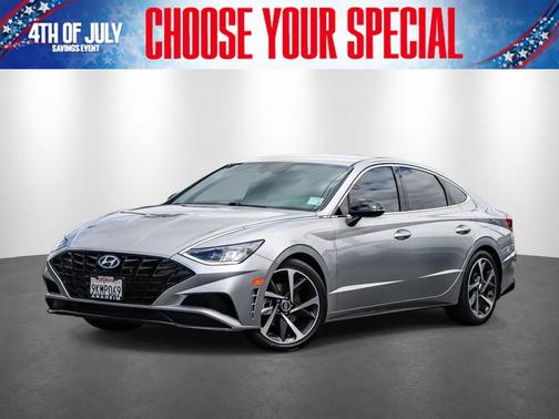 Shimmering Silver Pearl 2021 Hyundai SONATA SEL Plus