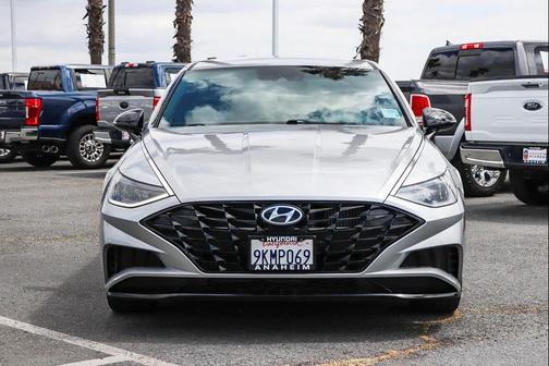 Shimmering Silver Pearl 2021 Hyundai SONATA SEL Plus