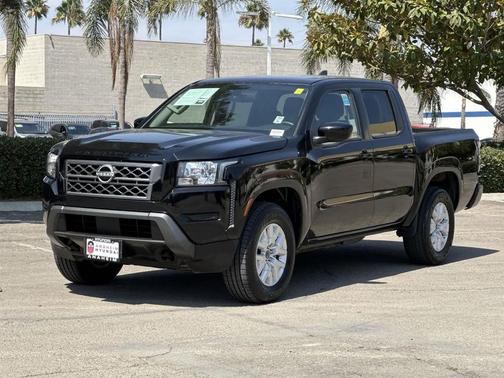 2022 Nissan Frontier SV