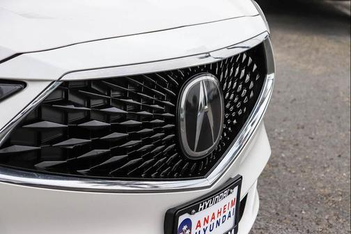 Platinum White Pearl 2024 Acura MDX Standard