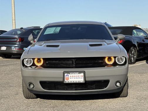 2023 Dodge Challenger SXT