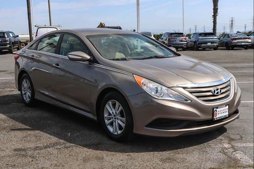 2014 Hyundai SONATA GLS