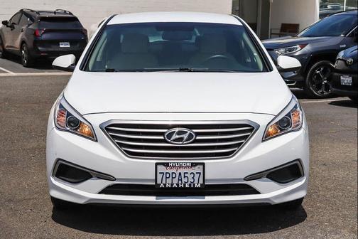 Quartz White Pearl 2016 Hyundai SONATA SE