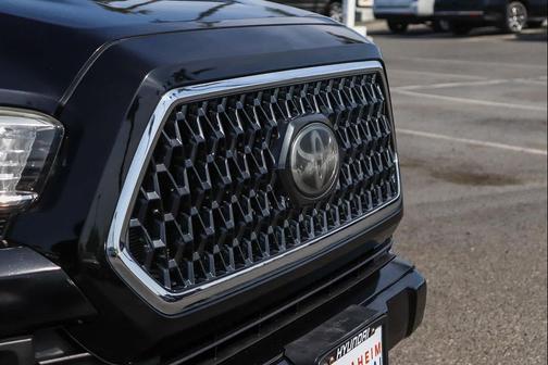 2018 Toyota Tacoma TRD Sport